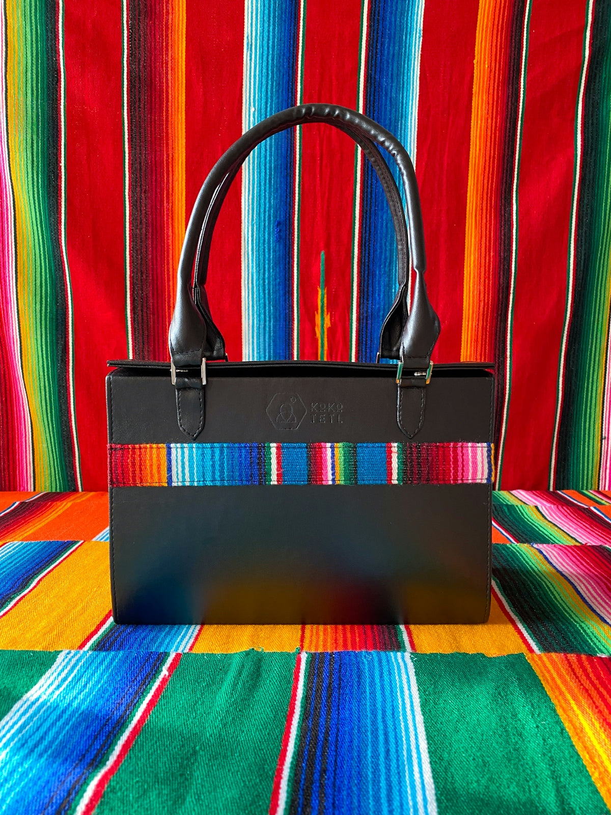 Reflect Your Earthy Aesthetic: Embrace Minimalist Style with an Artisanal Woven Handbag for a Slow Living Lifestyle